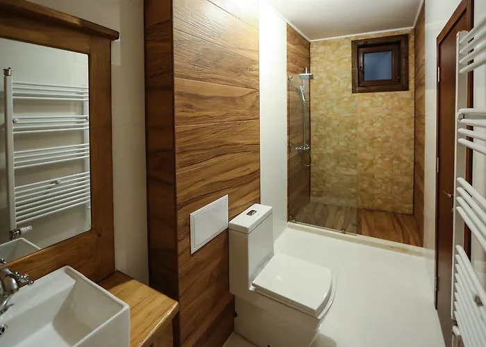 Rodopski Kat Konukevi Yukarı Cuma