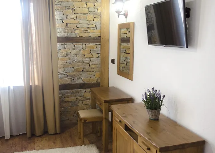 Rodopski Kat Yukarı Cuma