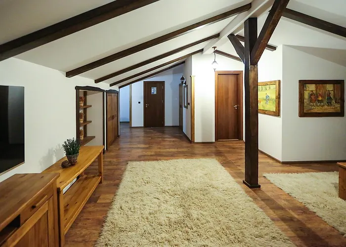 Rodopski Kat Konukevi *