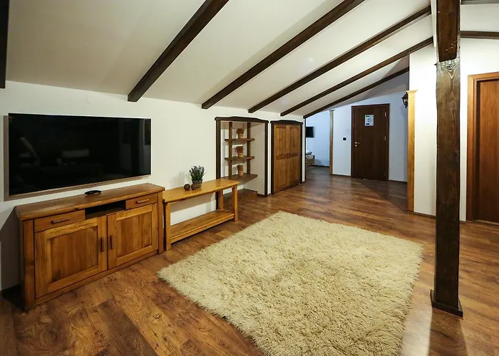 Konukevi Rodopski Kat Yukarı Cuma