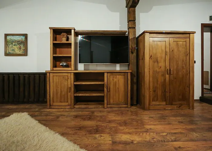 Rodopski Kat * Yukarı Cuma